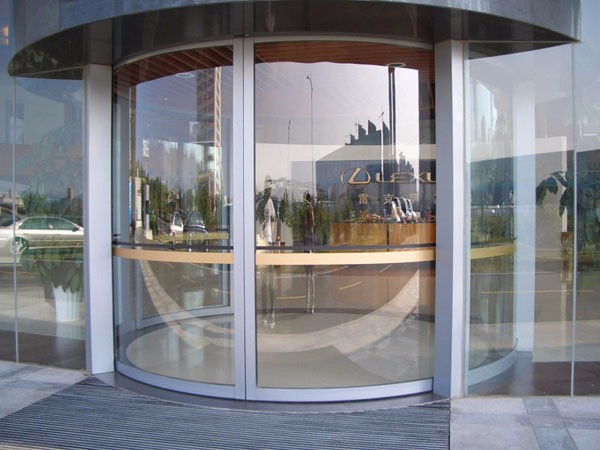 旋轉(zhuǎn)自動(dòng)門